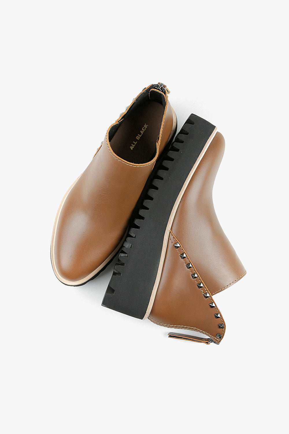 Flatform Stud