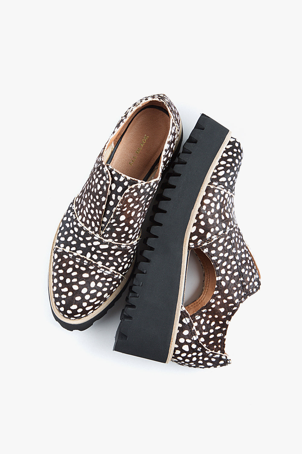 Cutout Cowman Flatform