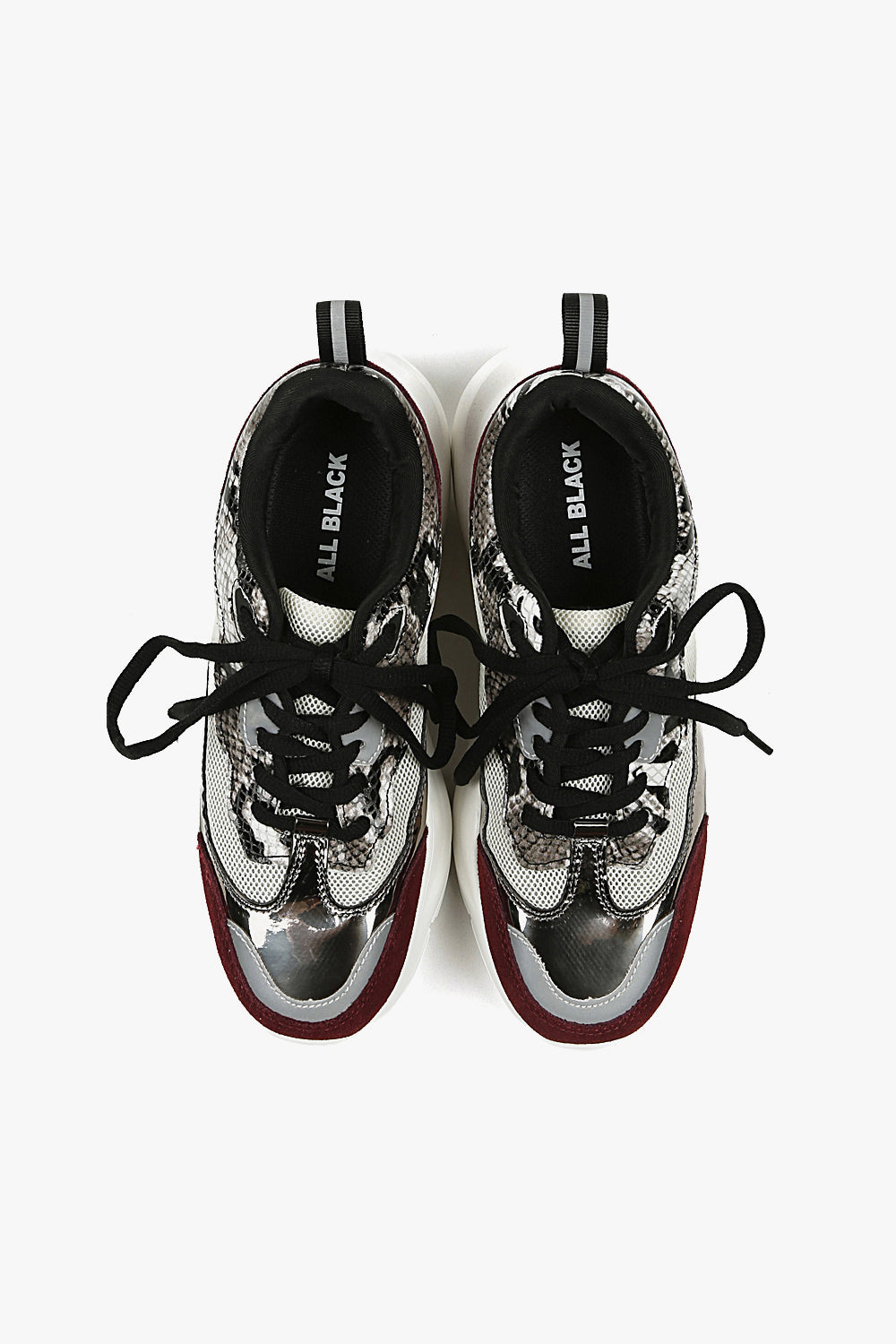 Nu Wave Fashion Sneak