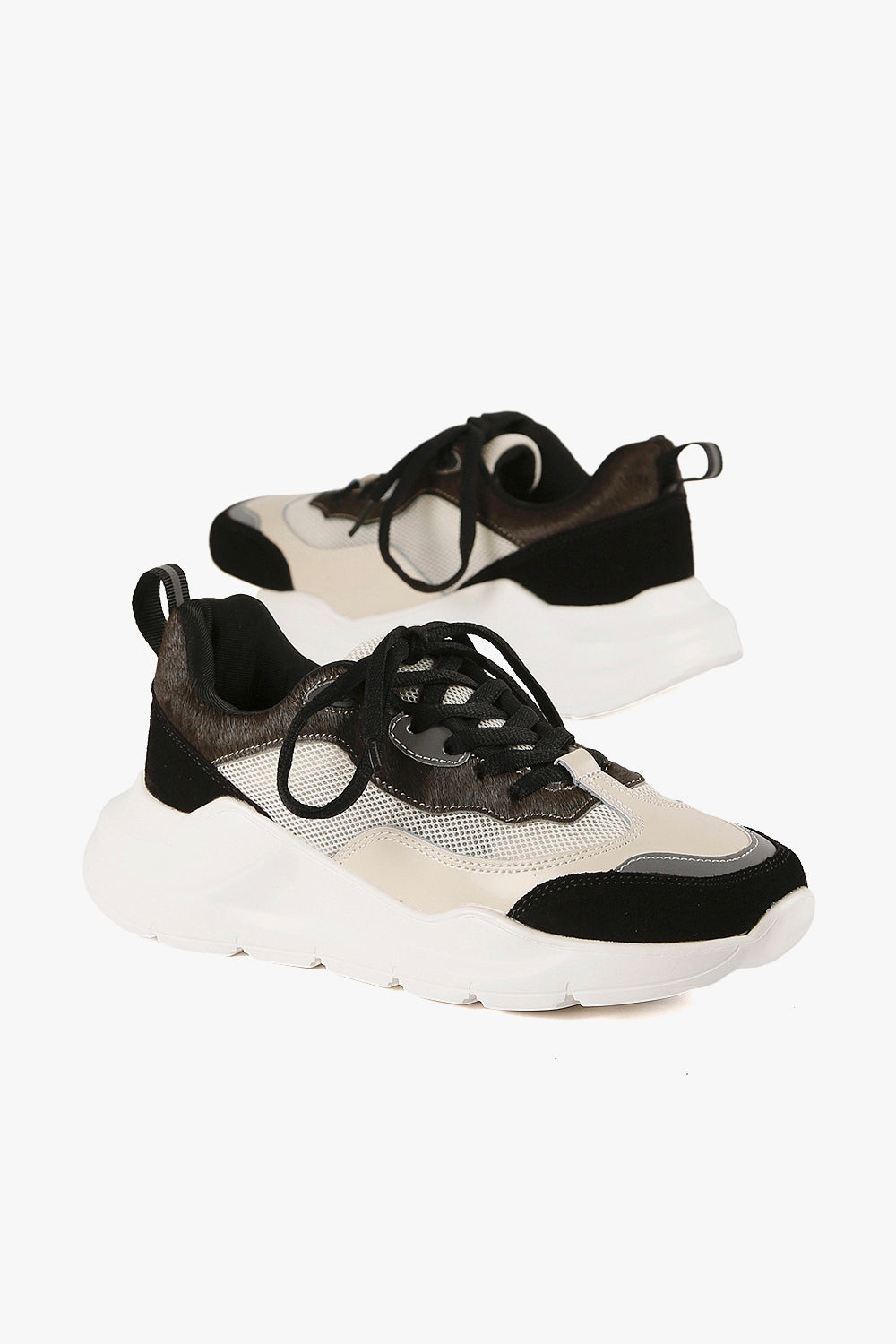 Nu Wave Fashion Sneak
