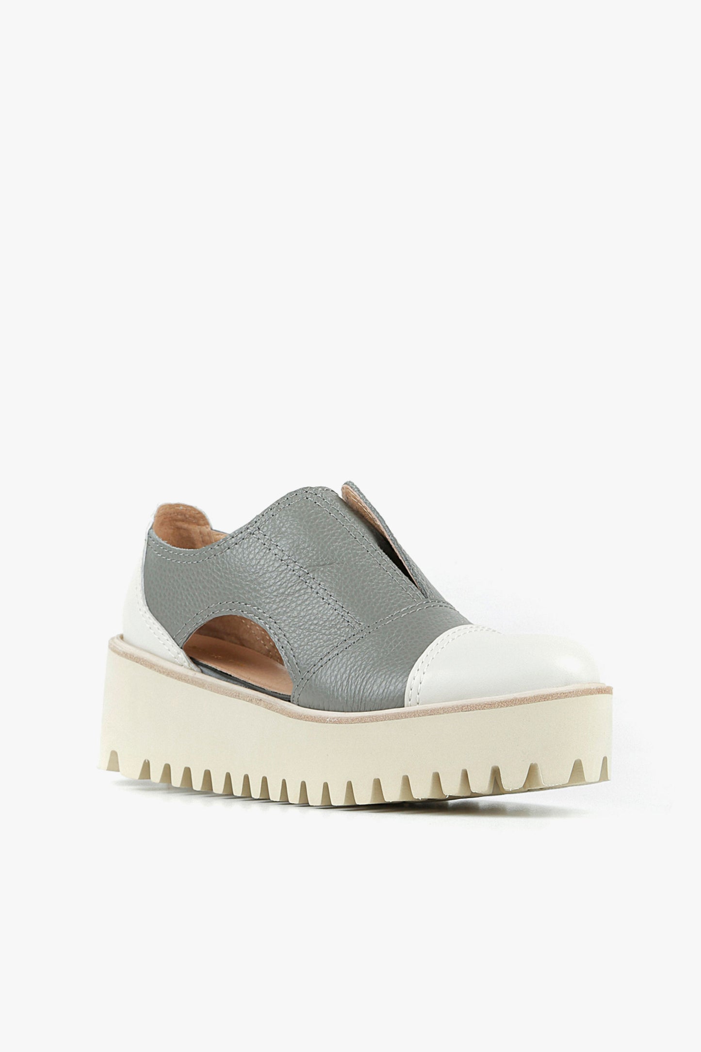 Soft Cutout Cowman Flatform