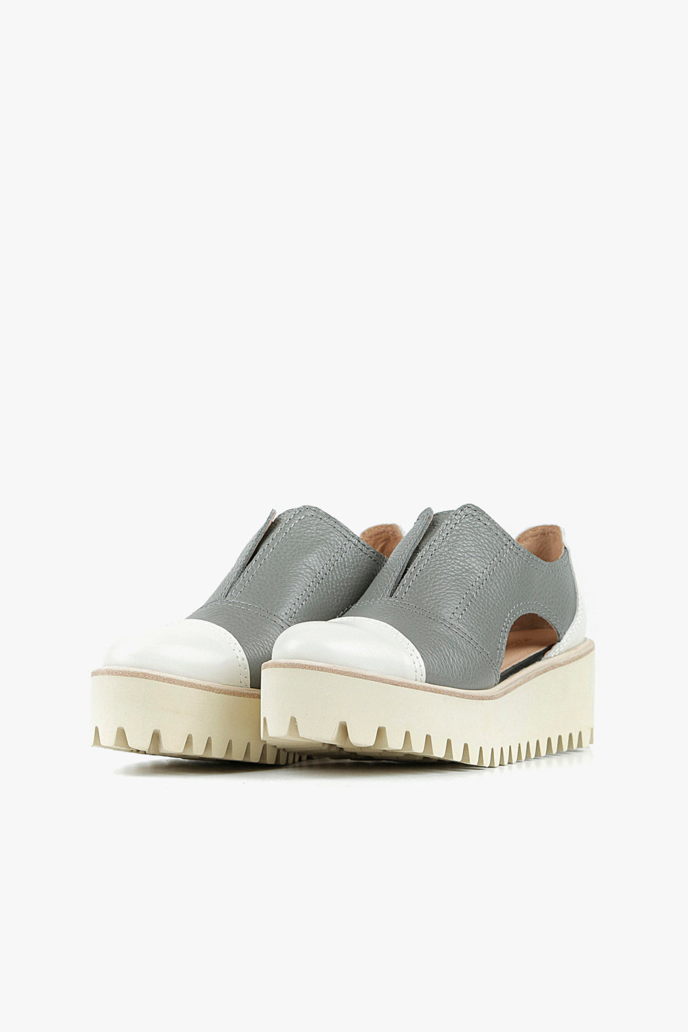 Soft Cutout Cowman Flatform