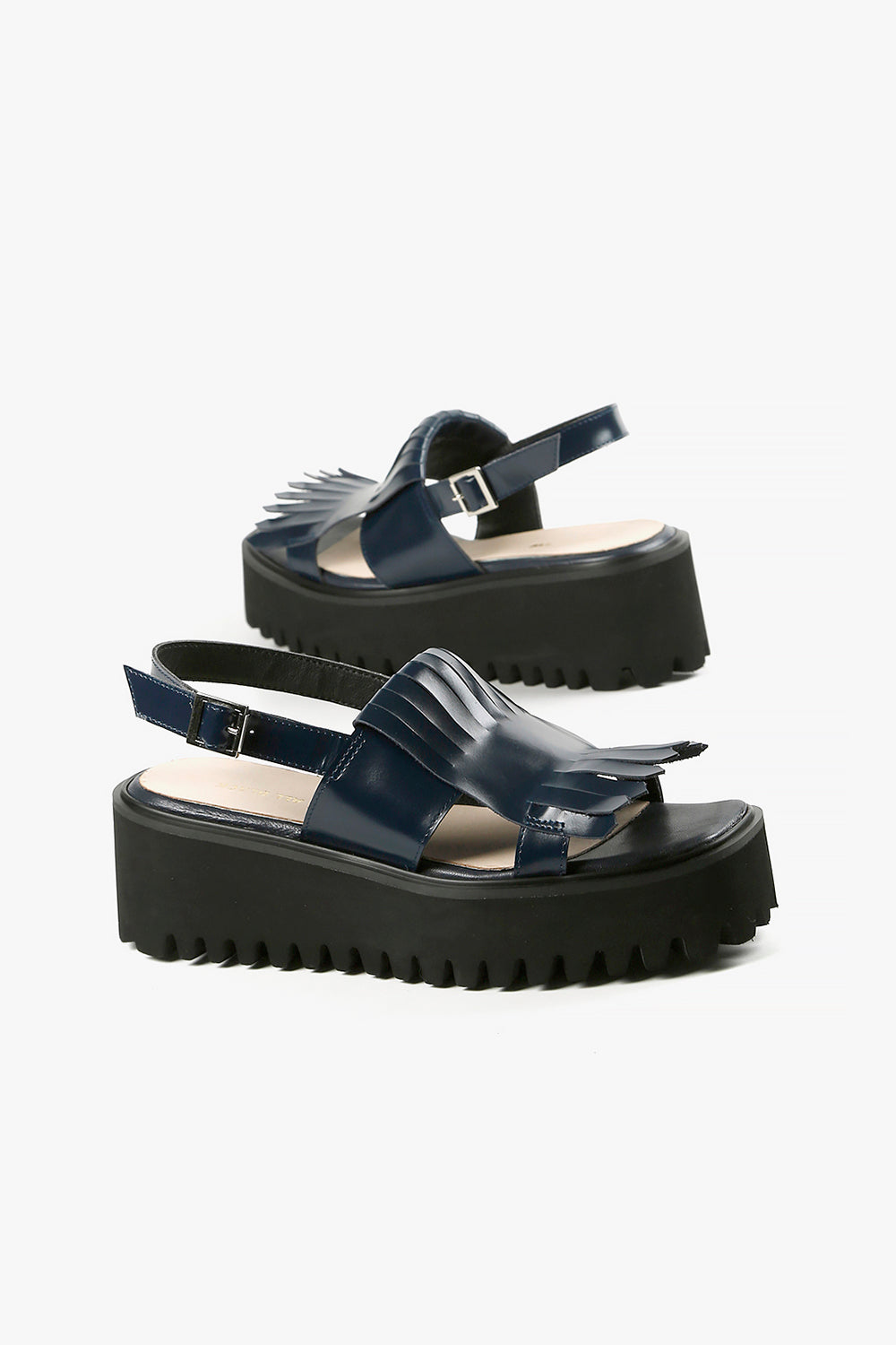 Kiltie Sling Flatform