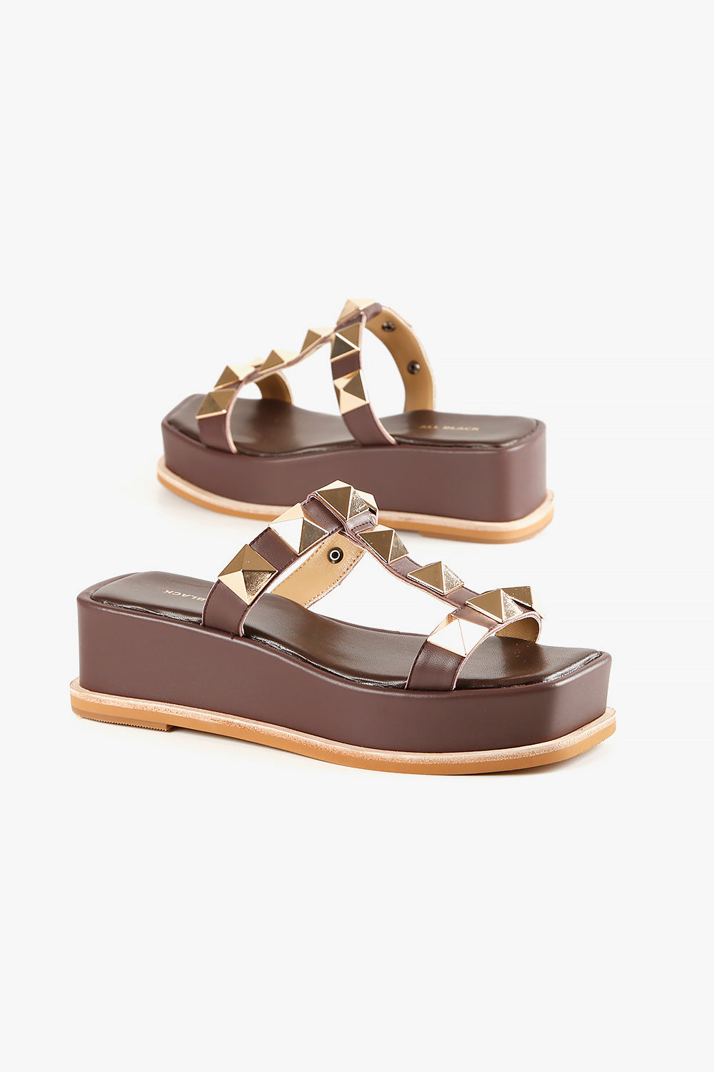 Pyramid T Sandal