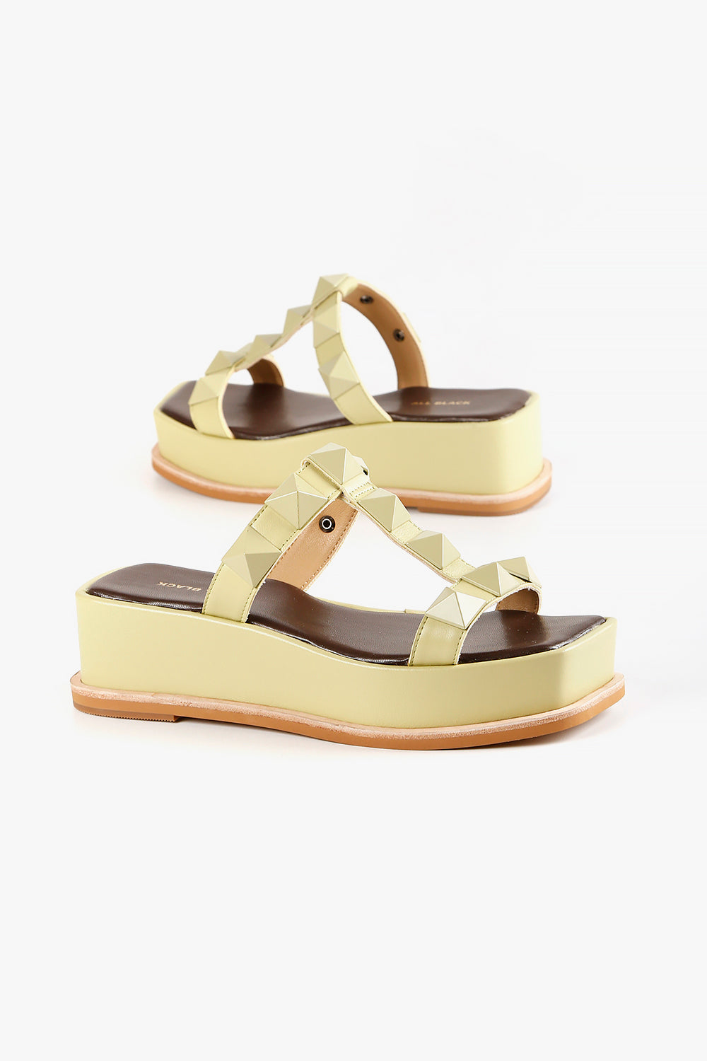 Pyramid T Sandal