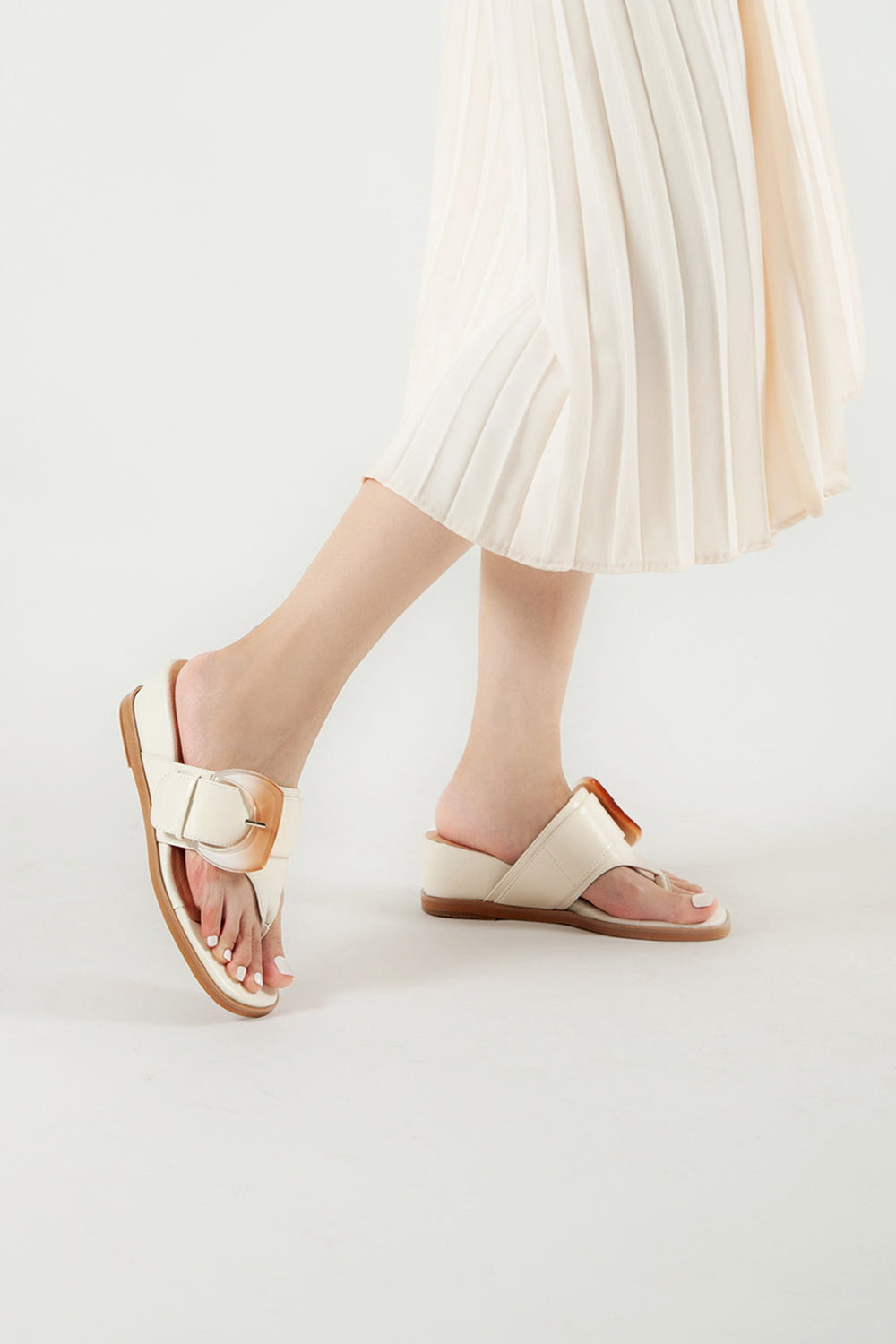 Side Buckle Wedge