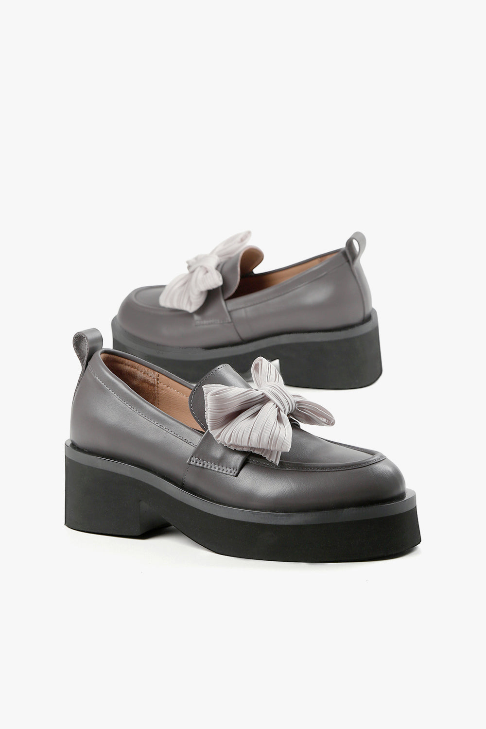 Bow Lady Loafer