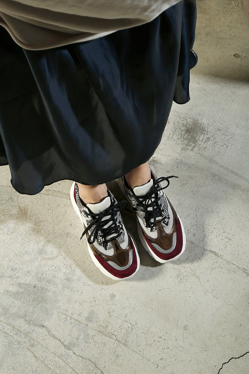 Nu Wave Fashion Sneak