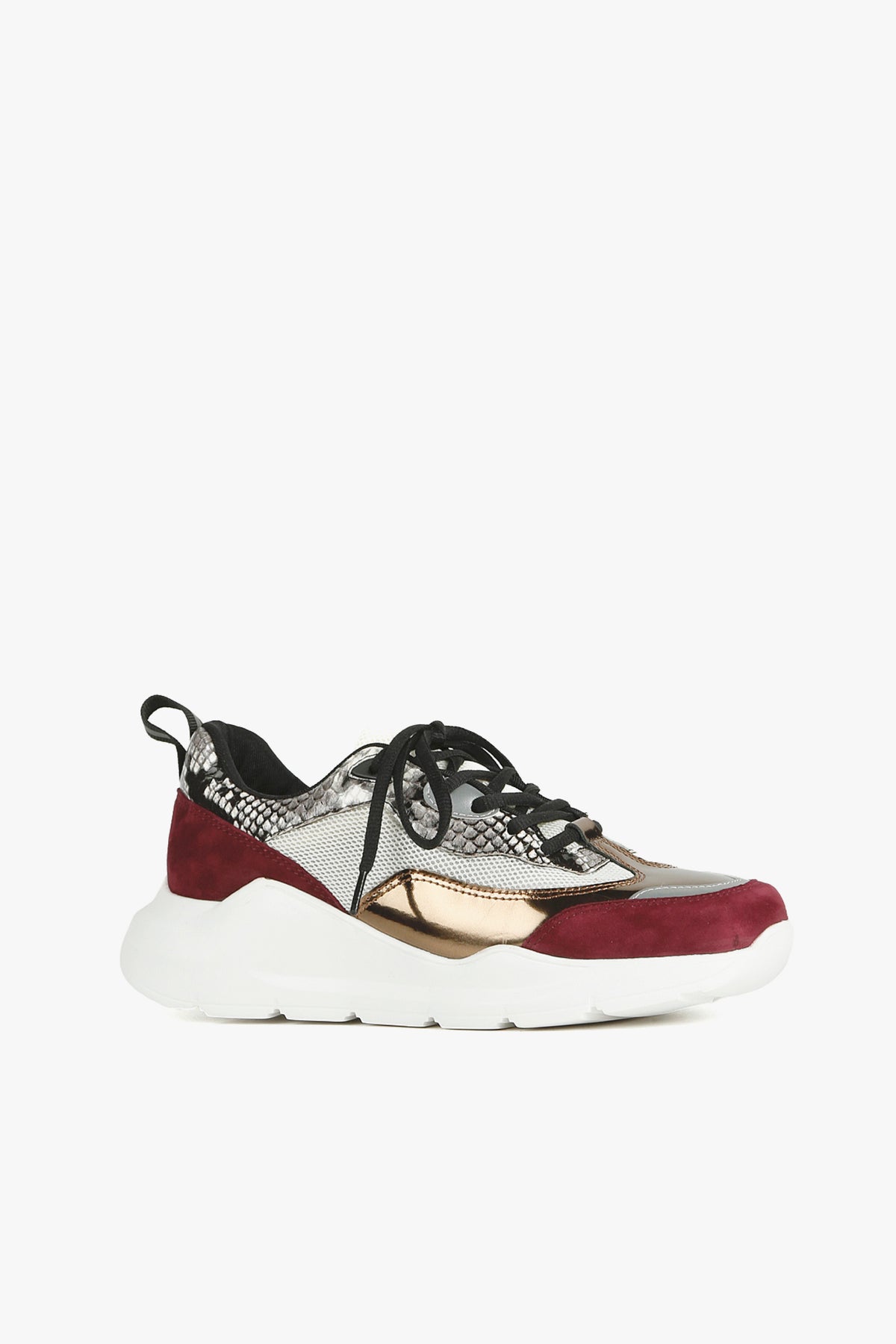 Nu Wave Fashion Sneak