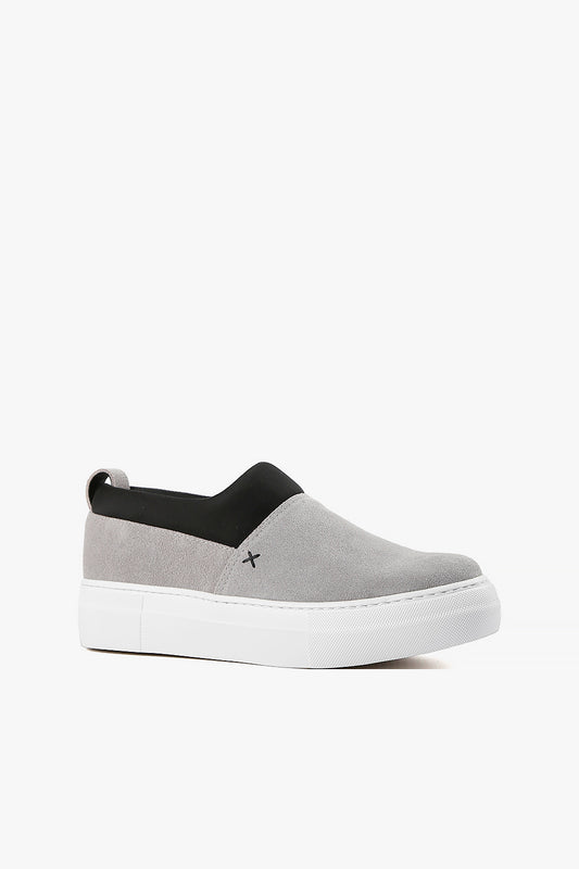 Xtra Comfy Sneak
