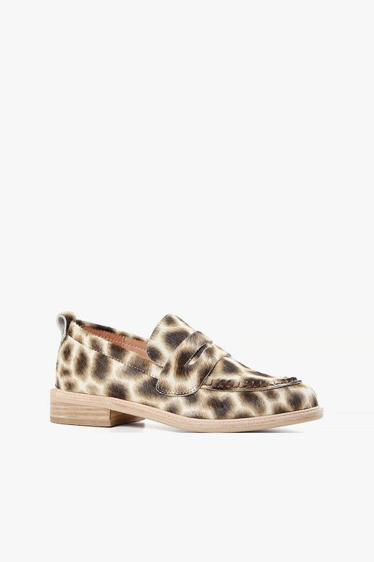 Wow Cow Loafer