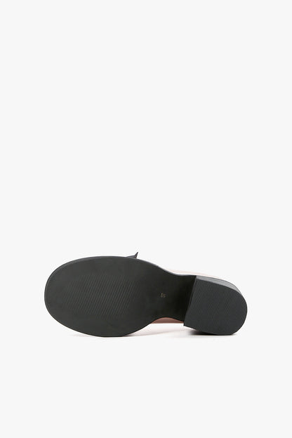 Cap & Bow