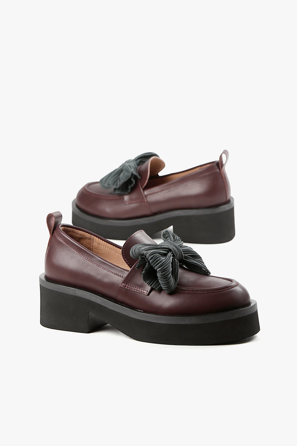 Bow Lady Loafer