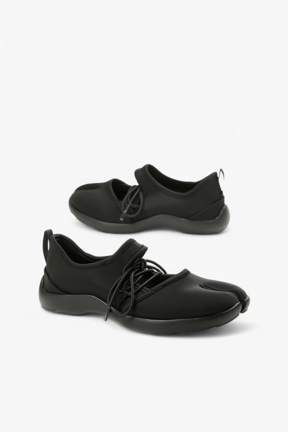 Split Toe Casual