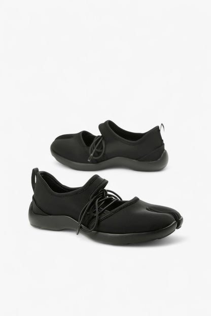 Split Toe Casual