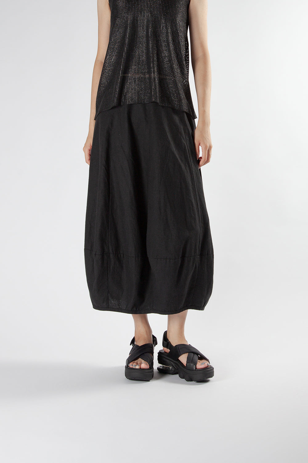 ALL BLACK Women’s Black Leather Platform Slingback Sandals Styled with Contemporary Outfit