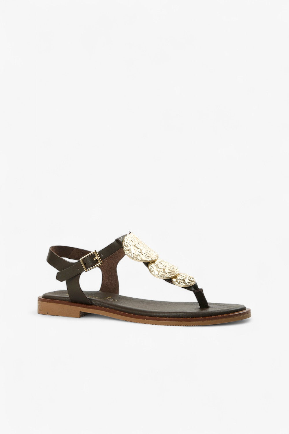 圖 1 (側視圖)： Women's dark brown leather thong sandals with hammered gold discs and ankle buckle strap side view.